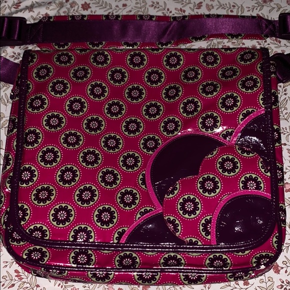 Vera Bradley Frills Berry Messenger Cross Body Bag - Picture 2 of 8